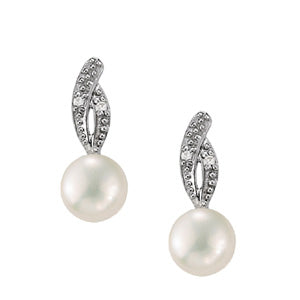 EARRING 6MM PEARL CENTER EARRING Complete per 1/2 pair.